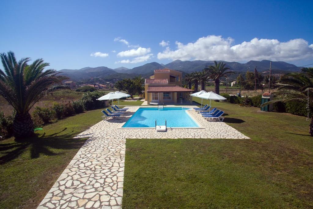 Residence Vista Del Mare アカラヴィ エクステリア 写真